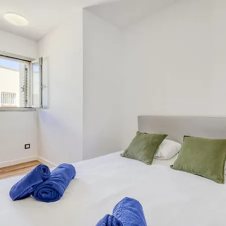 Holiday home Delfin By Interhome Empuriabrava